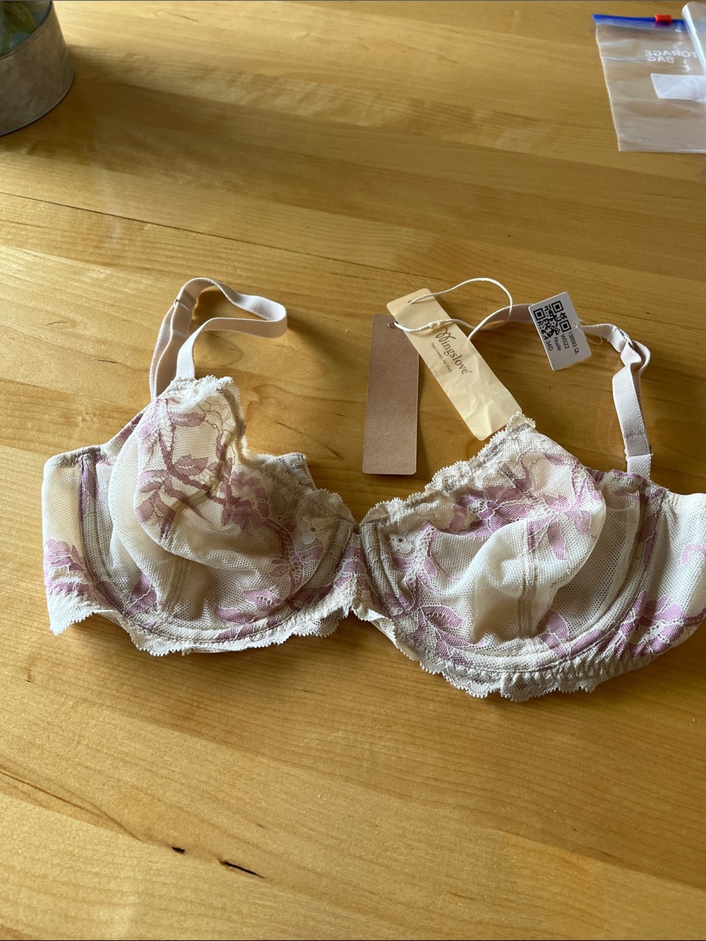 Floral Lace Underwire Bra in Cream and Dusty Pink